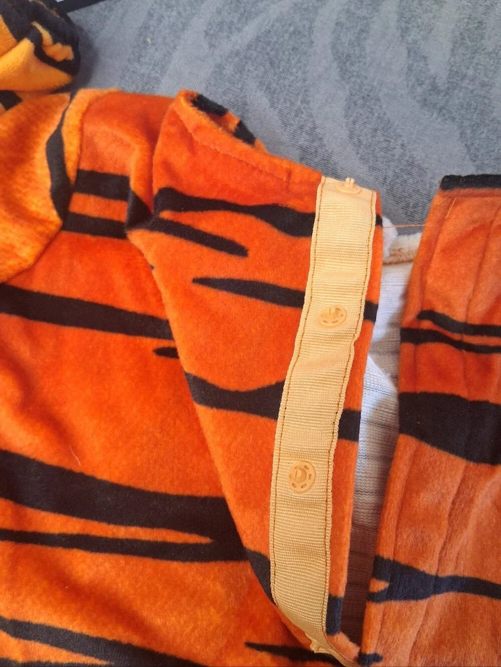Spirit Infant Tiger Plush Jumpsuit Costume - Orange, Black & Cream - Picture 11 of 15